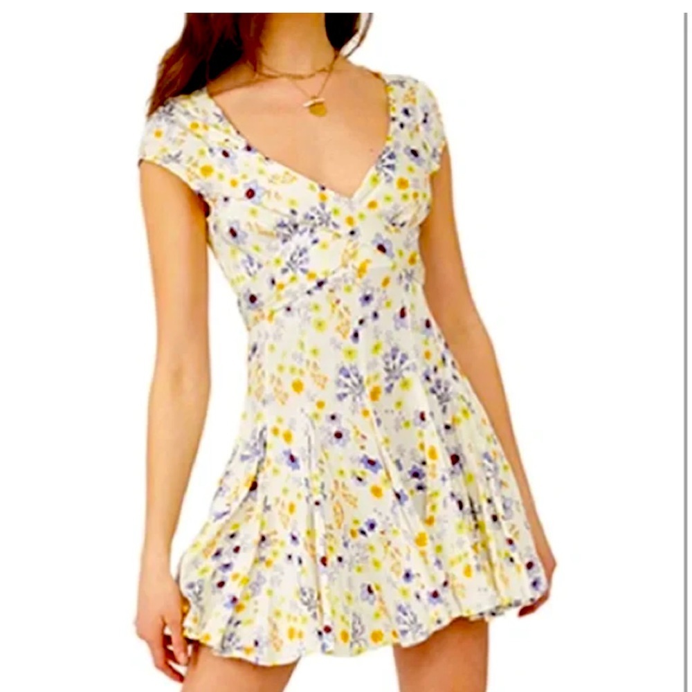 Free People It Takes Two floral wrap dress in cream Size Small